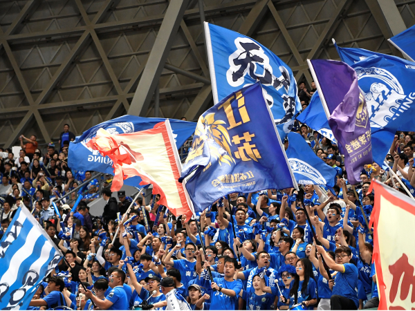 拓宽场景, 放球衣和助